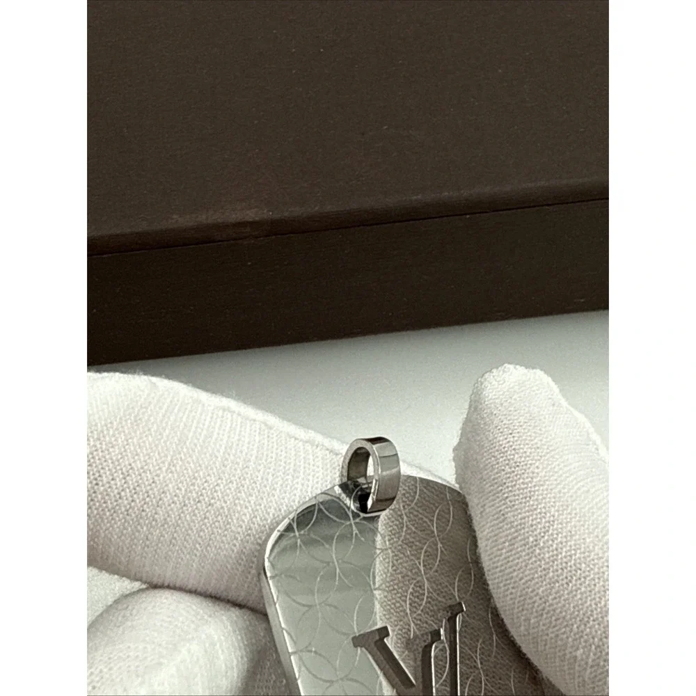 Auth Louis Vuitton LV Champs Elysees PM M65452 Pendant Top Silver Finish Men